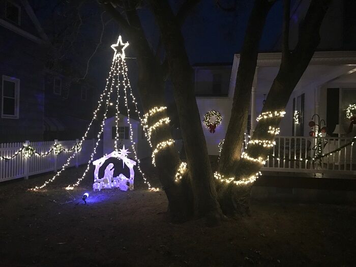 Roger & Rita’s Nativity Scene